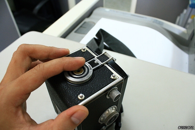 Rolleiflex 3.5 TLR上片&使用簡介