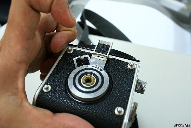 Rolleiflex 3.5 TLR上片&使用簡介