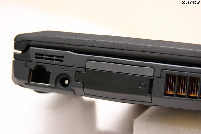 低調卻不凡的富士通 SV6420CVB(獨立顯卡版) 開箱分享