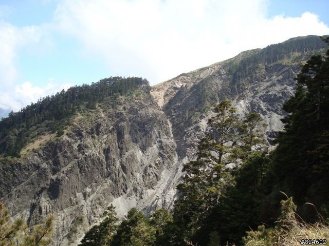 高山一豎之旅(上) 決戰武嶺之巔 - 鐵馬家庭南北大會師