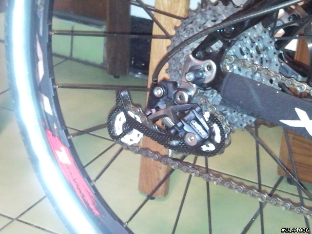 登山車之零件大亂鬥-CINALINI 12K CARBON VS FULCRUM 輪組...RITCHEY 低調小黑組車記...