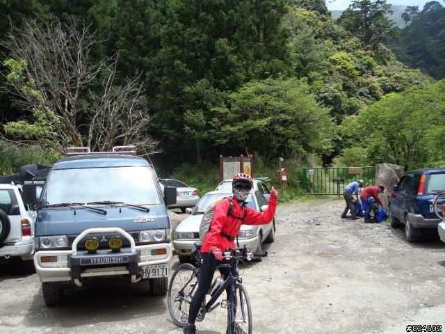 高山一豎之旅(上) 決戰武嶺之巔 - 鐵馬家庭南北大會師