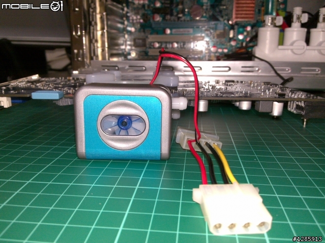 開箱 技嘉 GV-N98TOC-1GI 在改裝 技嘉 Blue eye 藍眼顯示卡水冷