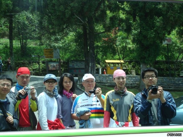 高山一豎之旅(上) 決戰武嶺之巔 - 鐵馬家庭南北大會師