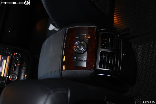 全新2009 BENZ R350 新改款開箱,加購2009最新COMMAND 系統~~~新車開箱開箱開箱
