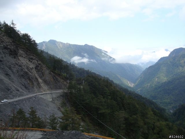 高山一豎之旅(上) 決戰武嶺之巔 - 鐵馬家庭南北大會師