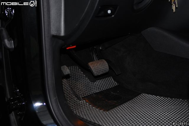 全新2009 BENZ R350 新改款開箱,加購2009最新COMMAND 系統~~~新車開箱開箱開箱