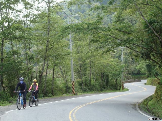 高山一豎之旅(上) 決戰武嶺之巔 - 鐵馬家庭南北大會師