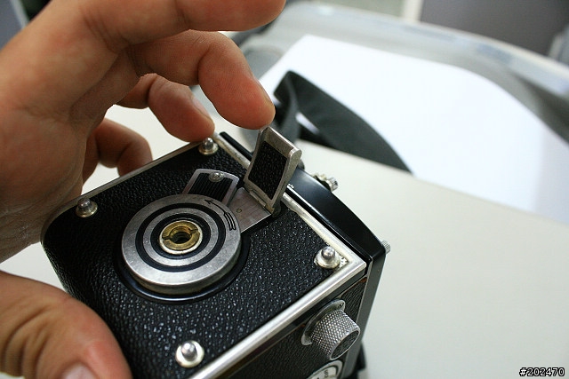 Rolleiflex 3.5 TLR上片&使用簡介