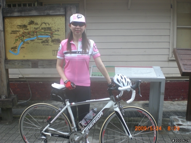 【ASSOS】穿著你的Assos Six - Days自行車衣來亮相吧!