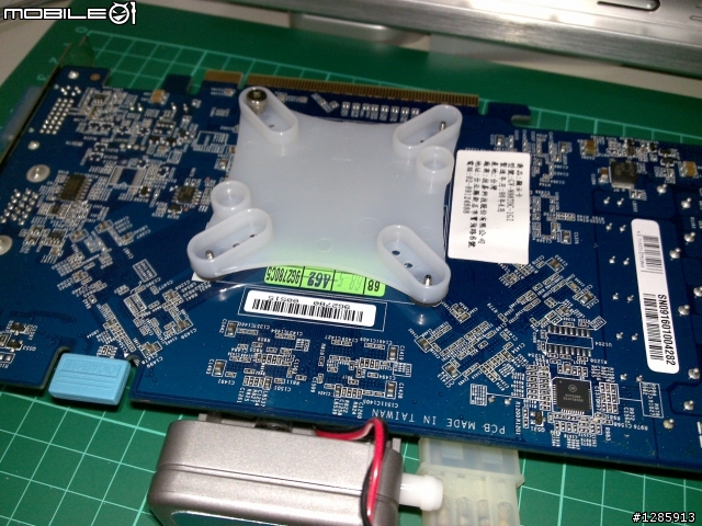 開箱 技嘉 GV-N98TOC-1GI 在改裝 技嘉 Blue eye 藍眼顯示卡水冷