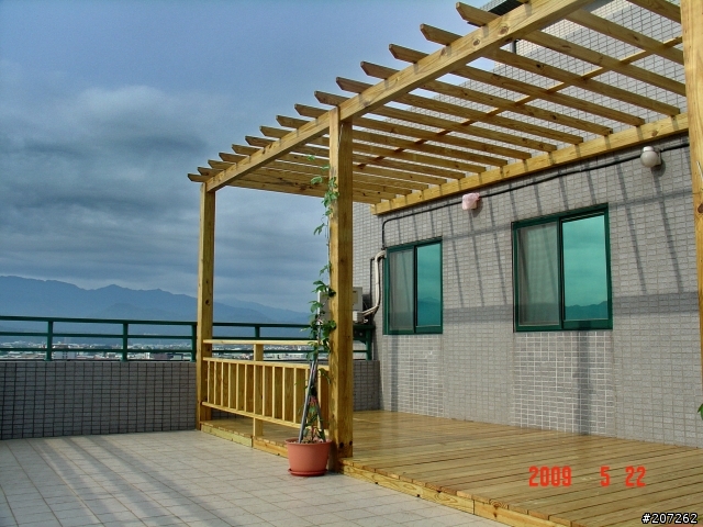 打造低碳城市,建立綠屋頂~南方松花架