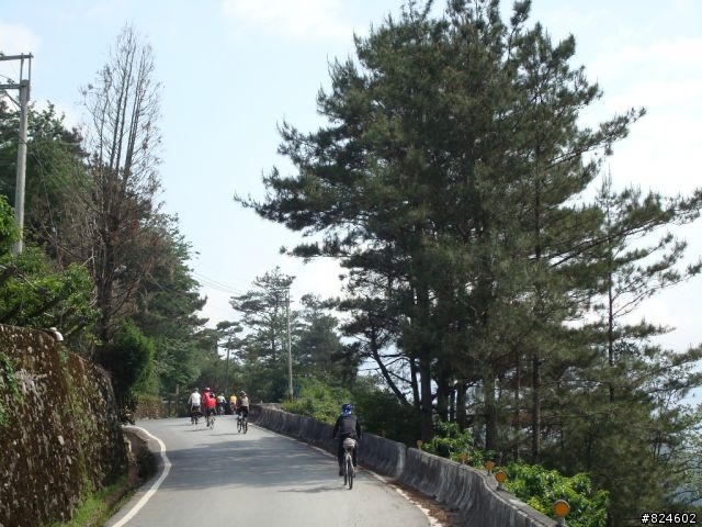 高山一豎之旅(上) 決戰武嶺之巔 - 鐵馬家庭南北大會師