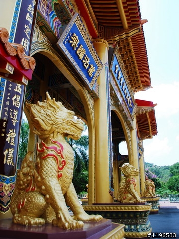 橫掠西東直墜桃源-小摺南橫之旅