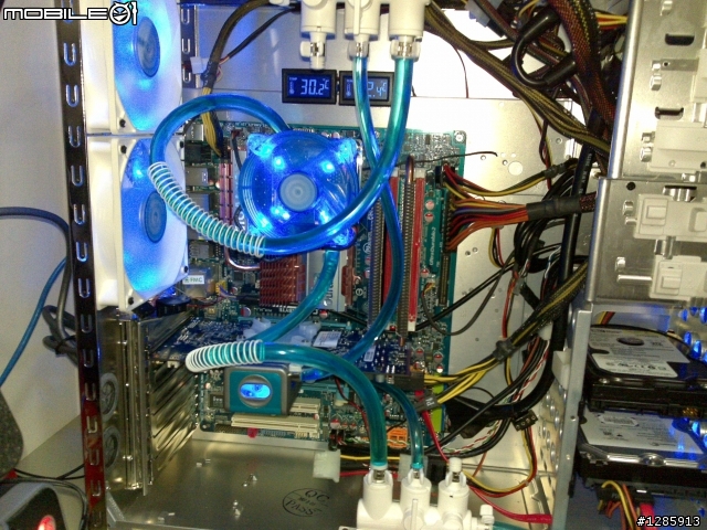 開箱 技嘉 GV-N98TOC-1GI 在改裝 技嘉 Blue eye 藍眼顯示卡水冷