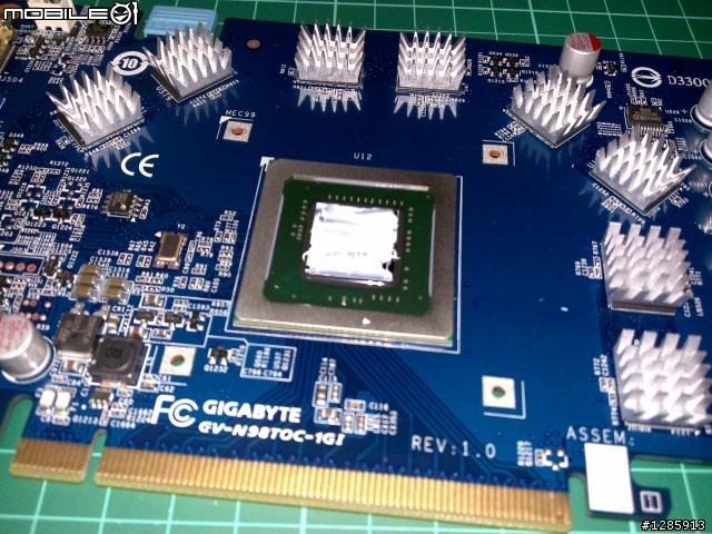 開箱 技嘉 GV-N98TOC-1GI 在改裝 技嘉 Blue eye 藍眼顯示卡水冷
