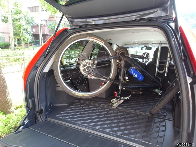 XC90 一個人 兩條腿 六個輪子