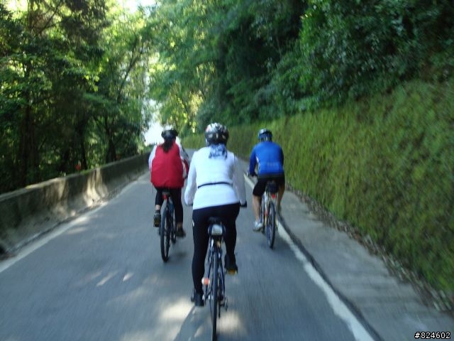 高山一豎之旅(上) 決戰武嶺之巔 - 鐵馬家庭南北大會師