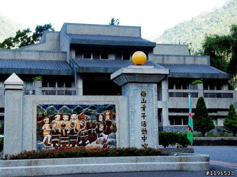 橫掠西東直墜桃源-小摺南橫之旅