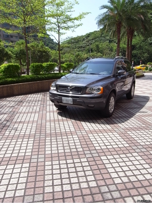 XC90 一個人 兩條腿 六個輪子