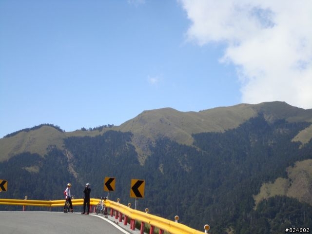 高山一豎之旅(上) 決戰武嶺之巔 - 鐵馬家庭南北大會師