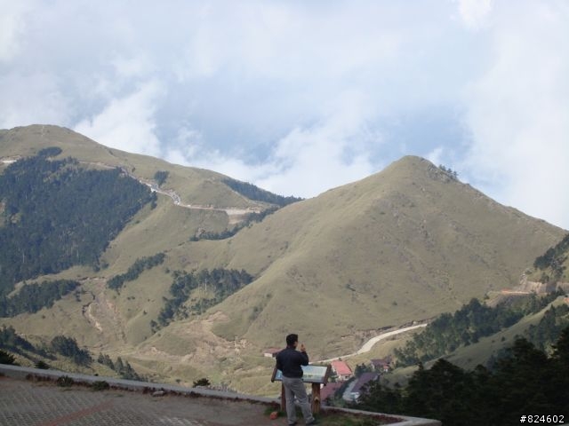 高山一豎之旅(上) 決戰武嶺之巔 - 鐵馬家庭南北大會師