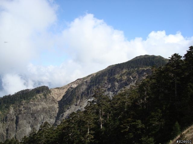 高山一豎之旅(上) 決戰武嶺之巔 - 鐵馬家庭南北大會師