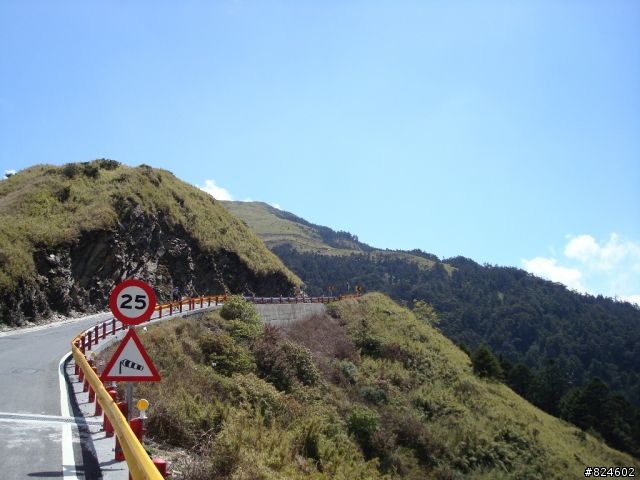 高山一豎之旅(上) 決戰武嶺之巔 - 鐵馬家庭南北大會師