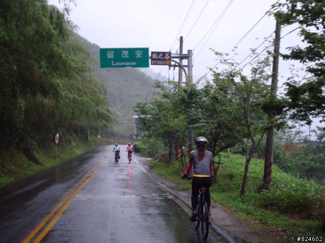 高山一豎之旅(上) 決戰武嶺之巔 - 鐵馬家庭南北大會師