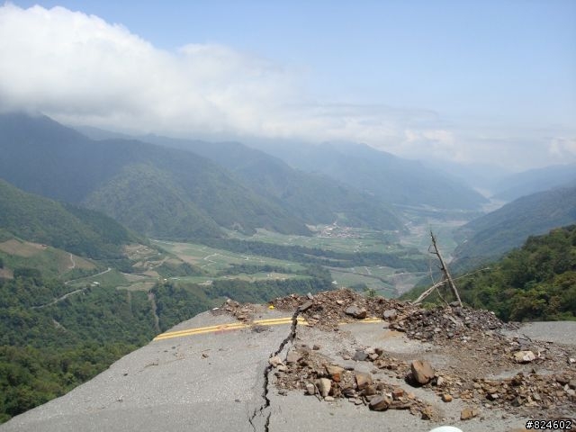 高山一豎之旅(上) 決戰武嶺之巔 - 鐵馬家庭南北大會師