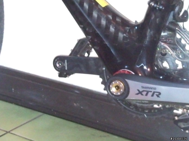 登山車之零件大亂鬥-CINALINI 12K CARBON VS FULCRUM 輪組...RITCHEY 低調小黑組車記...