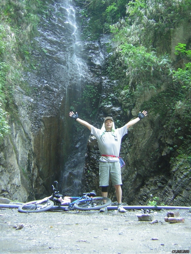 被高山環繞的遺世部落-武界林道挑戰行<新手挑戰,請多指教>