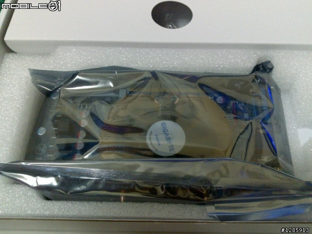 開箱 技嘉 GV-N98TOC-1GI 在改裝 技嘉 Blue eye 藍眼顯示卡水冷