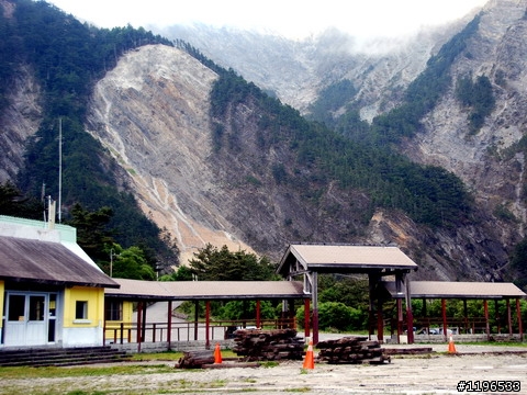 橫掠西東直墜桃源-小摺南橫之旅