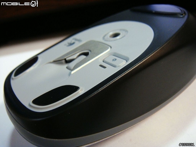 滑鼠的精準度-Logitech V550 Nano 無線雷射滑鼠