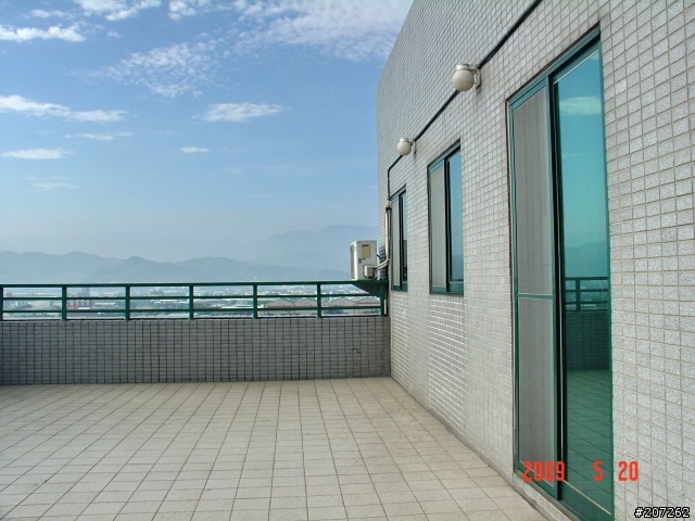 打造低碳城市,建立綠屋頂~南方松花架