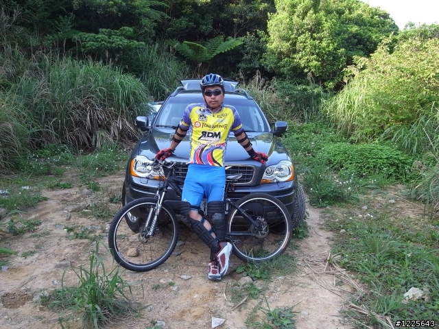 XC90 一個人 兩條腿 六個輪子