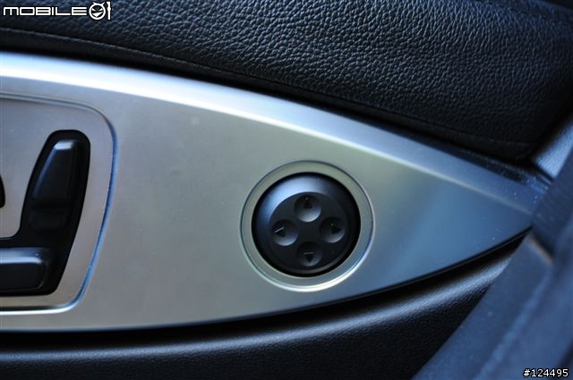 全新2009 BENZ R350 新改款開箱,加購2009最新COMMAND 系統~~~新車開箱開箱開箱