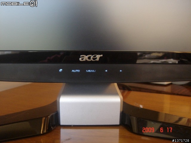 鋼烤之ACER P244W入手開箱...