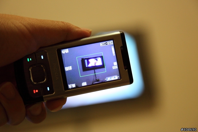 我的NOKIA 6500 slide壞掉了,順便把它分解