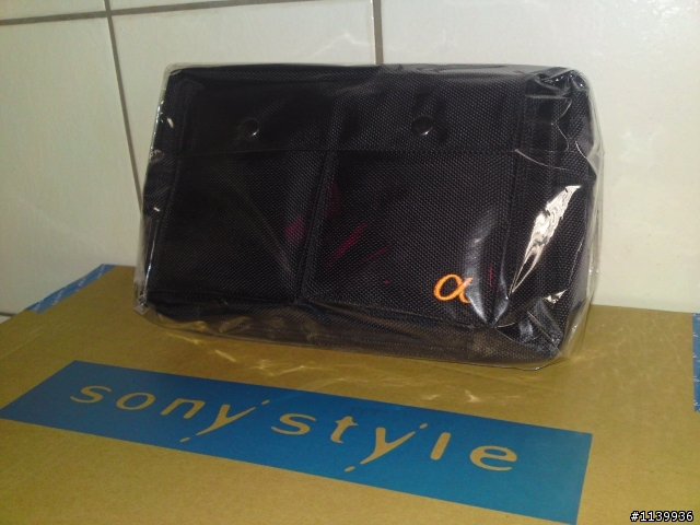 (分享)SONY alpha 330 開箱文