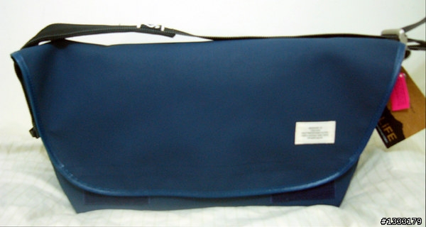 SAGLiFE郵差包 & 熊騎腳踏車T