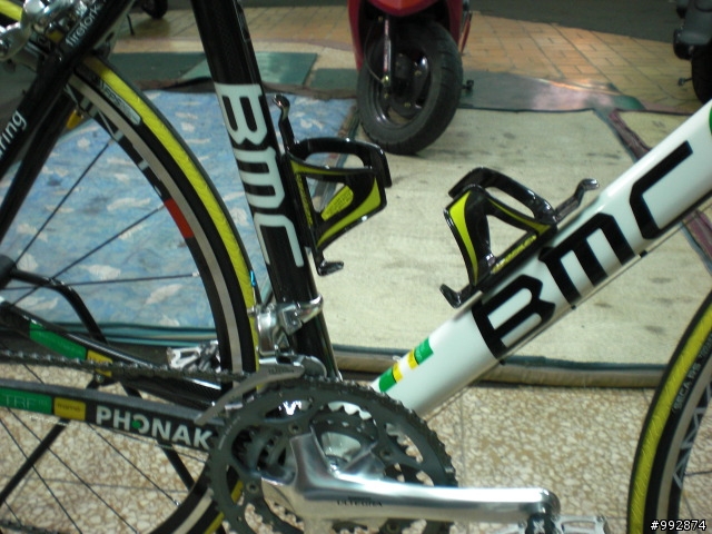 我的BMC team machine SLT01 車架裂了