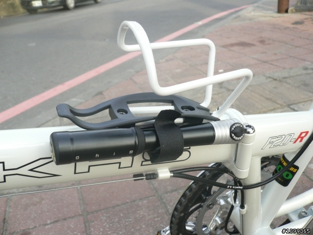 怎麼都沒人進來@@【KHS】F20-R小折車主簽到簿~別讓它潛下去啊!!