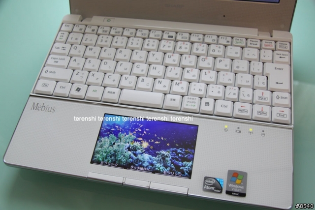 SHARP 首台 netbook PC-NJ70A vs SONY P25G