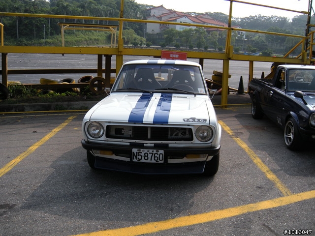 全員集合~2009~台灣旧車走行会!!!(幾輛老車讓大家猜型號^^)
