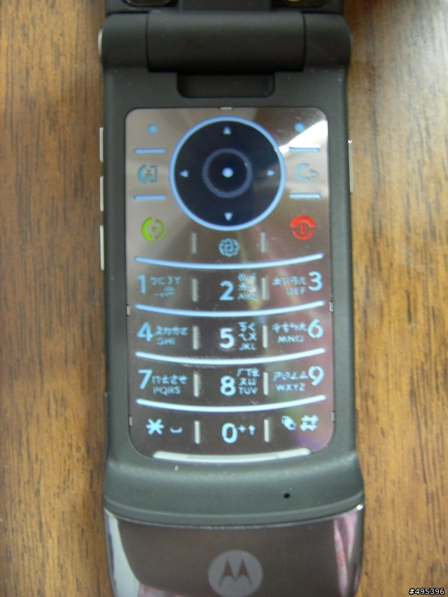 「不專業開箱」3.5G極速平民機︰MOTO K3(外觀篇)
