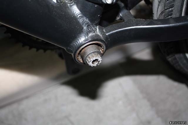 注意!如果騎捷安特 XTC se 07年的車主你的車友可能發生BB斷軸的重大意外!!!