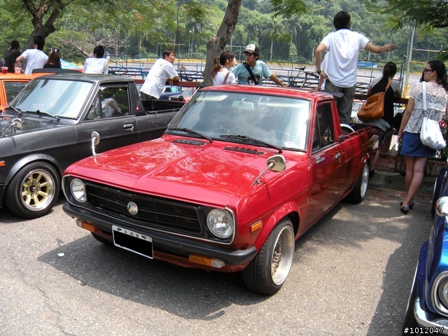 全員集合~2009~台灣旧車走行会!!!(幾輛老車讓大家猜型號^^)
