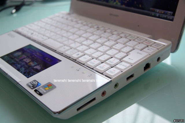 SHARP 首台 netbook PC-NJ70A vs SONY P25G
